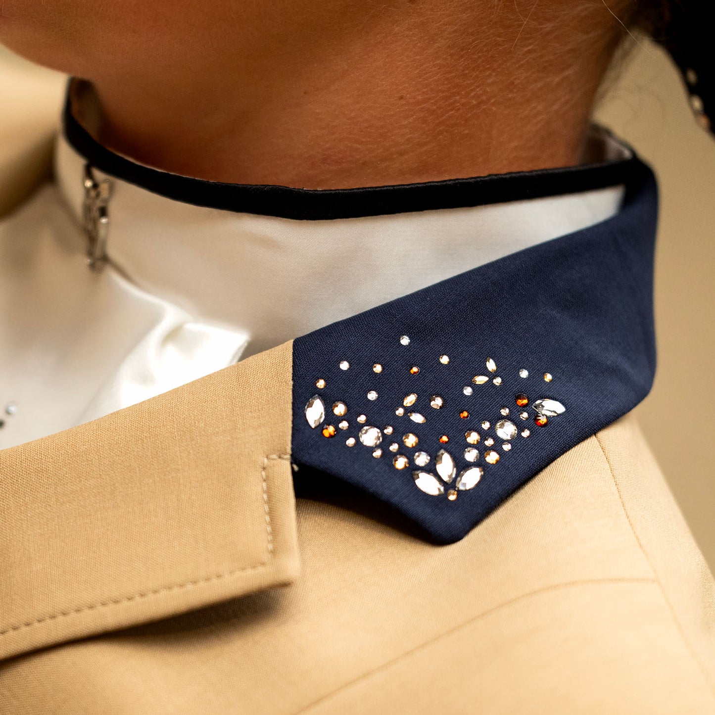 Stock tie - Navy trim, almond